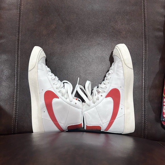 Nike blazer. Size 5 - Picture 14 of 14